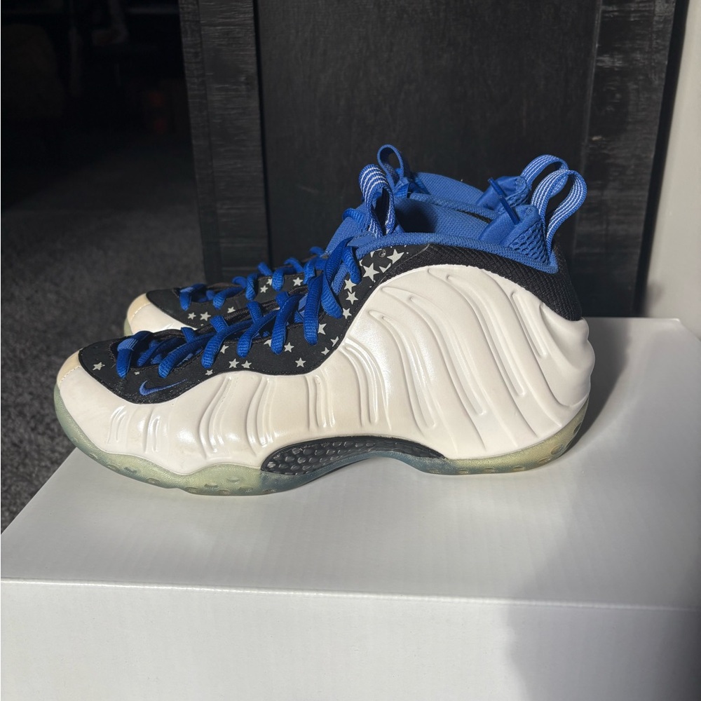 Size 10 - Nike Air Foamposite One Shooting Stars